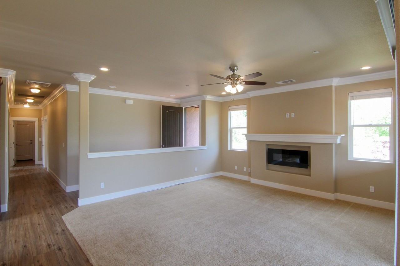 2741 Smith Ave - Photo 4 of 22