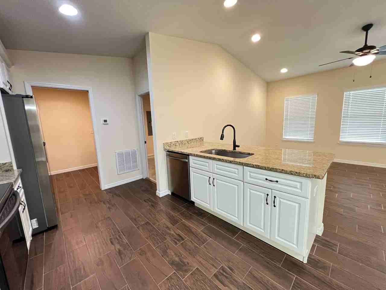 2966 Sw 144th Place Rd - Photo 5 of 21