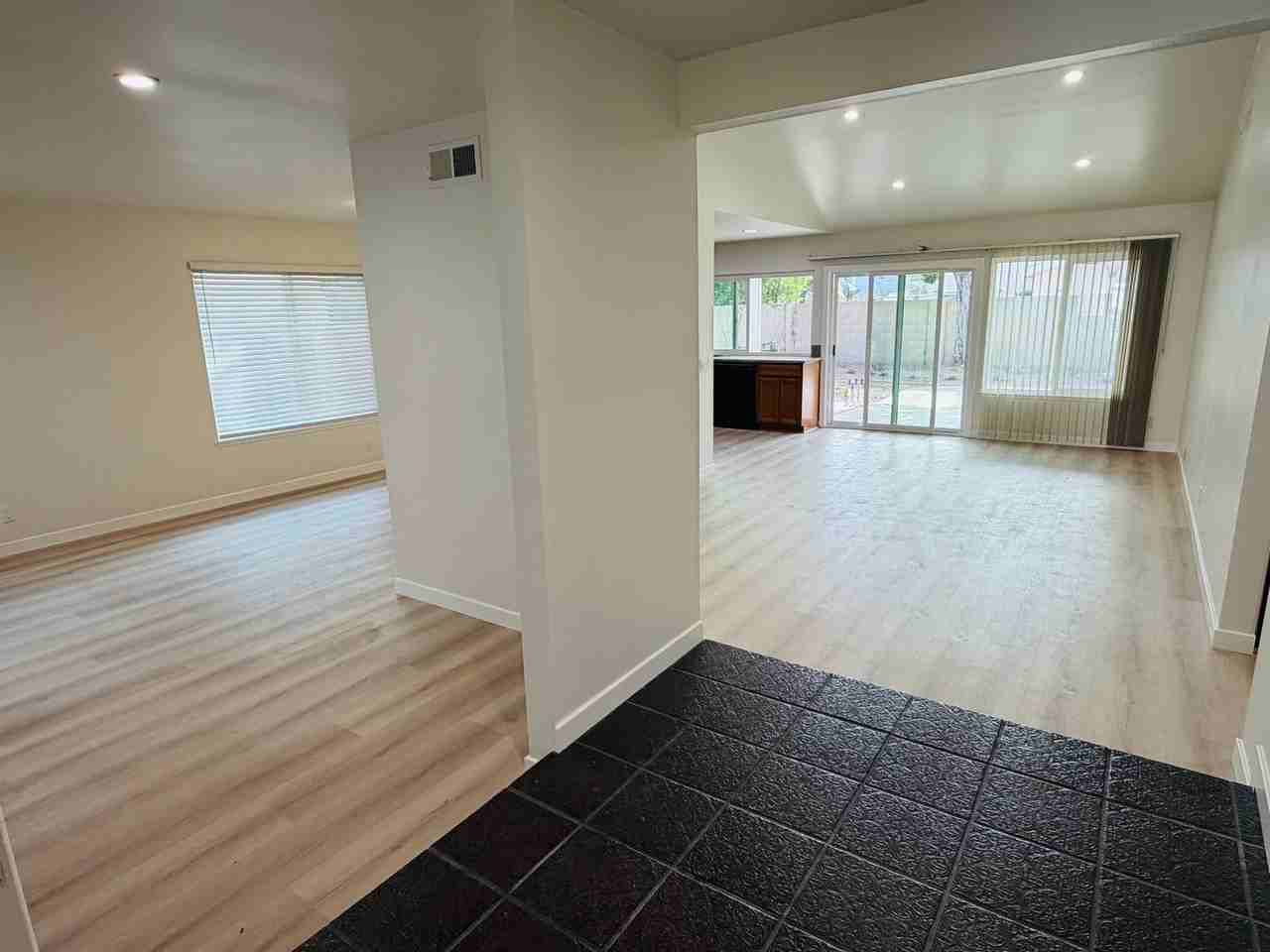 2806 S Diamond St - Photo 4 of 27