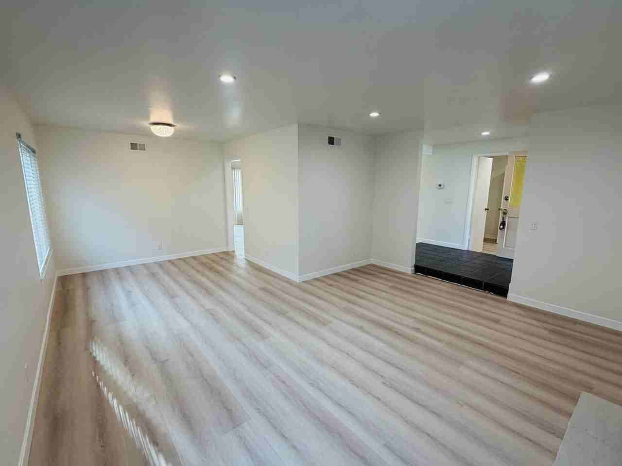 2806 S Diamond St - Photo 7 of 27