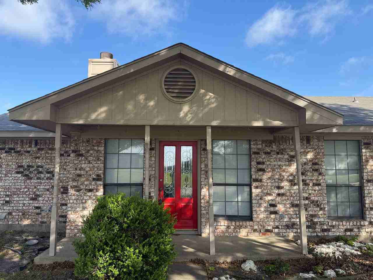 117 Solon Rd - Photo 2 of 12