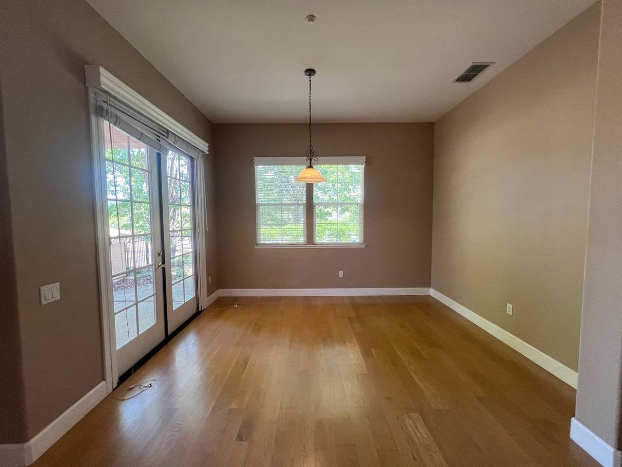 3762 Park Dr - Photo 5 of 12