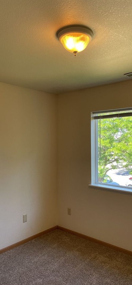 2402 Wheeler Dr #C - Photo 7 of 7