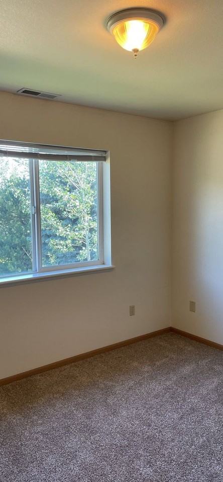 2402 Wheeler Dr #C - Photo 4 of 7