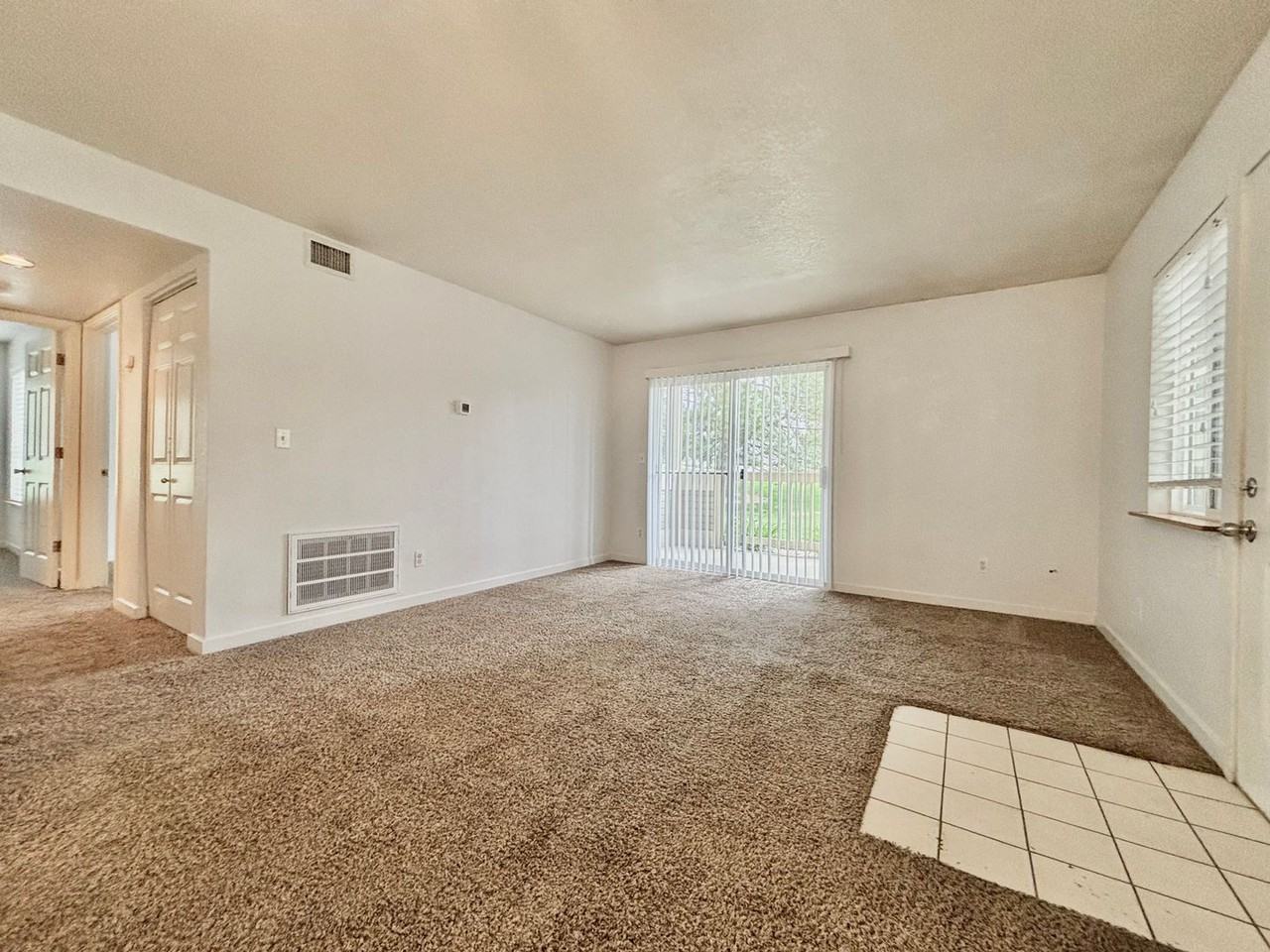 1225 1225 West Prospect Q20 - Photo 3 of 14