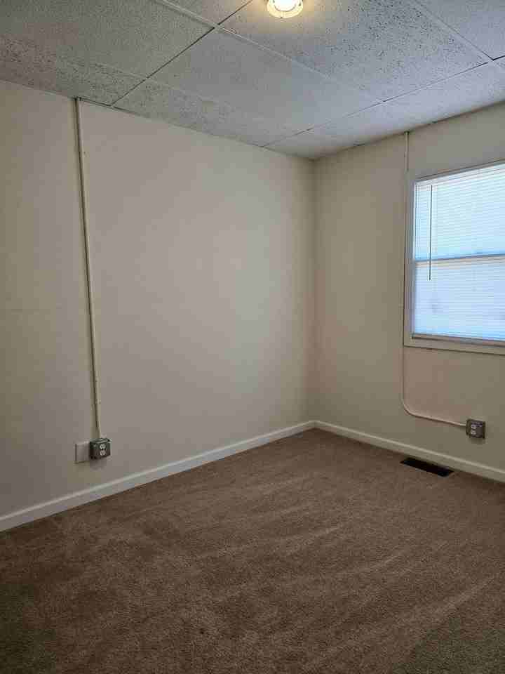 1032 S Wisconsin Ave - Photo 5 of 8