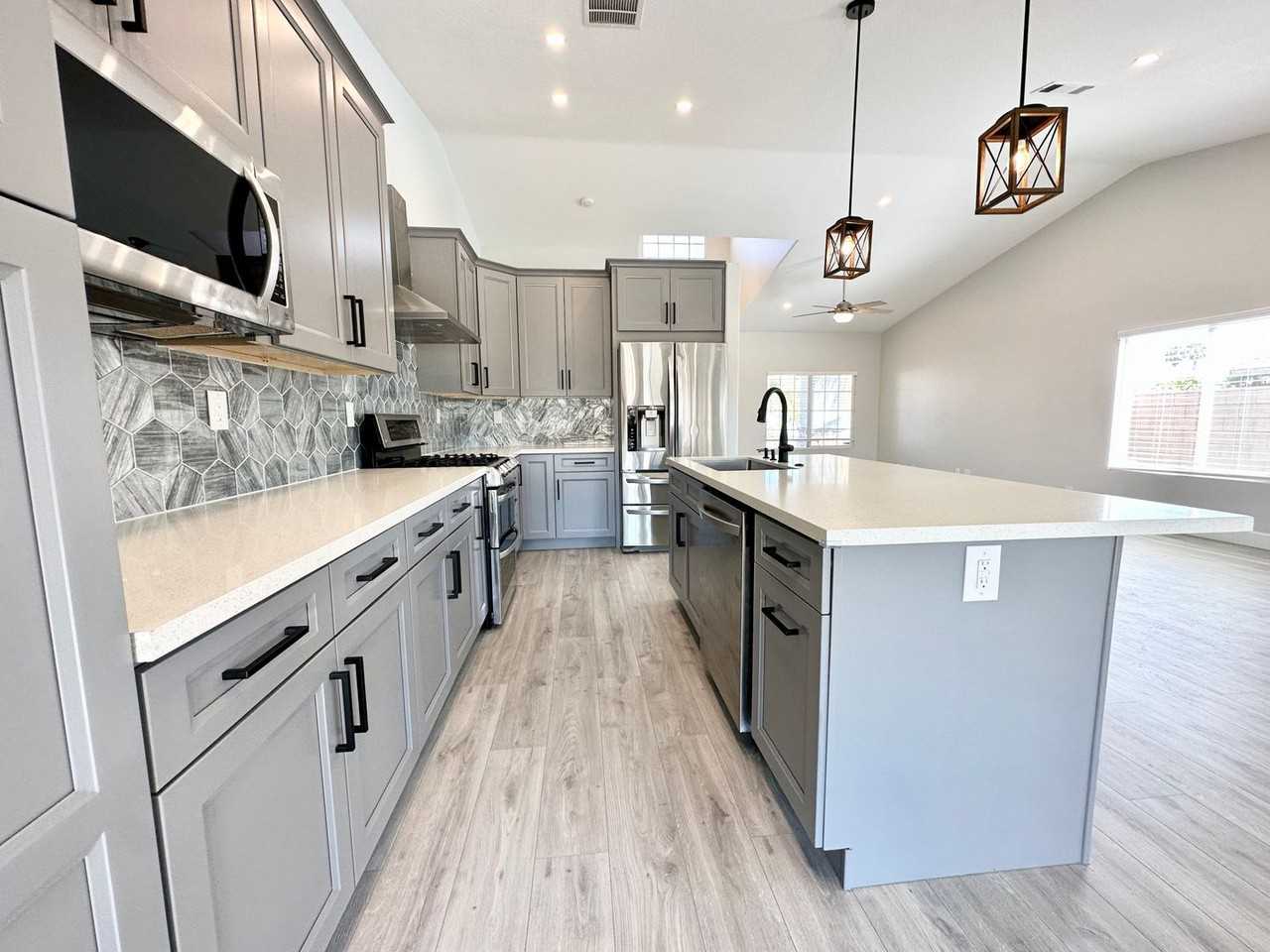 78795 Birchcrest Cir - Photo 5 of 34