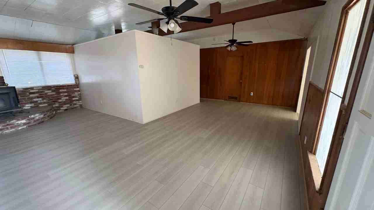 1000 E Hosking Ave - Photo 6 of 8