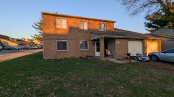 featured image of 827 Kerns Dr Ne