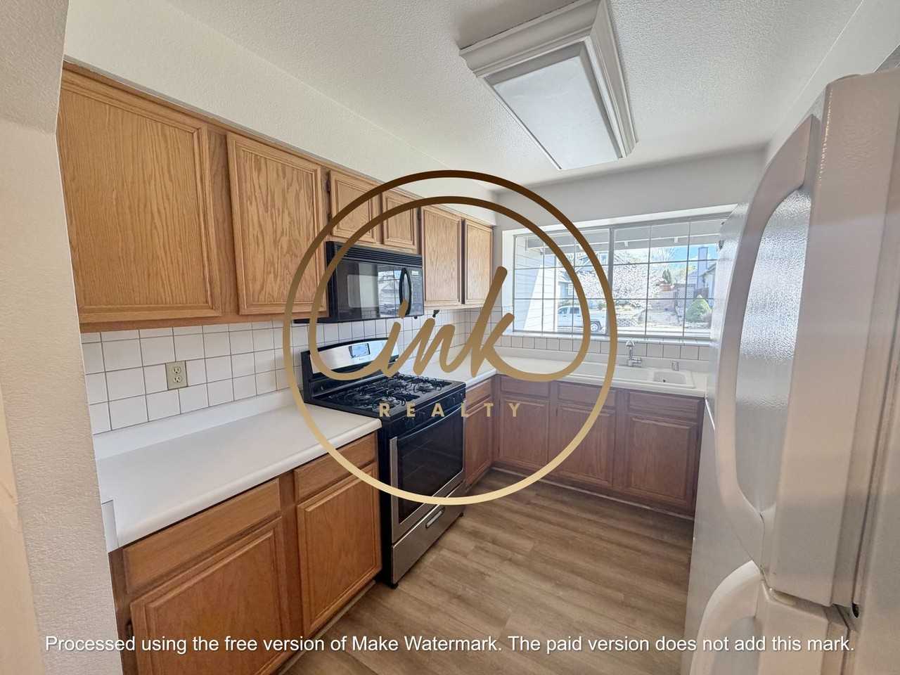 1514 Walker Dr - Photo 3 of 19