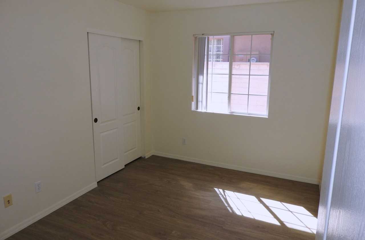 1925 Motor Ave - Photo 7 of 7