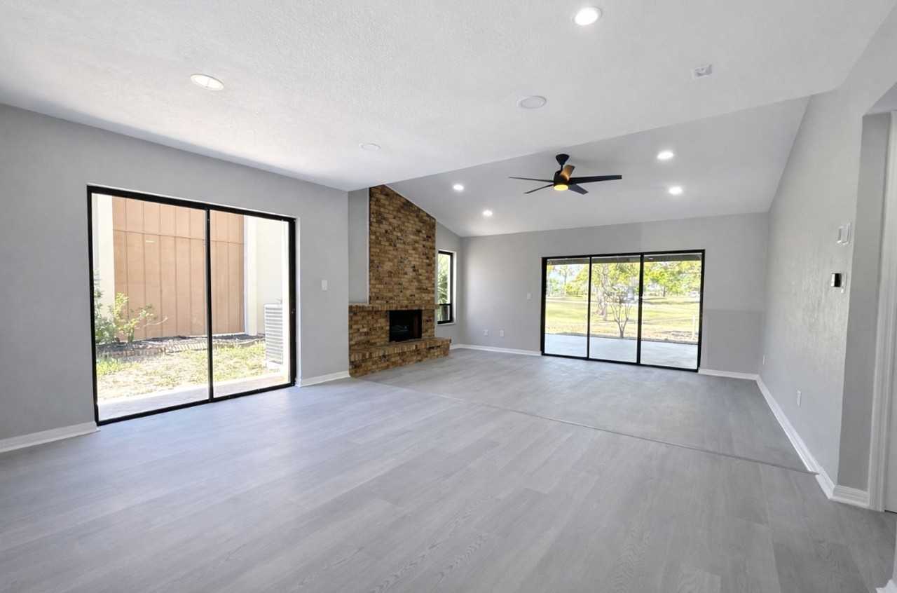 7377 Constitution Cir - Photo 2 of 23