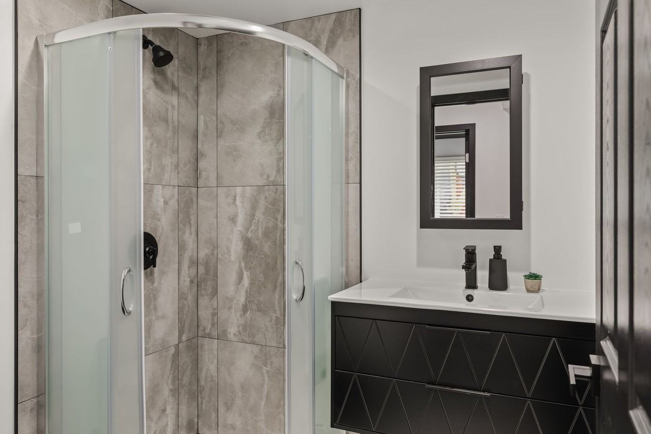 10773 Ashton Ave - Photo 5 of 41