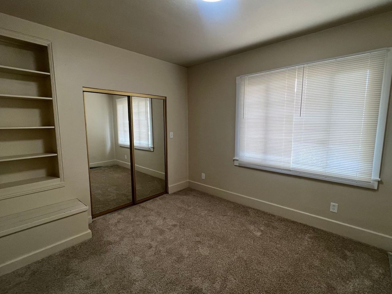 5300 14th Ave - Photo 7 of 13