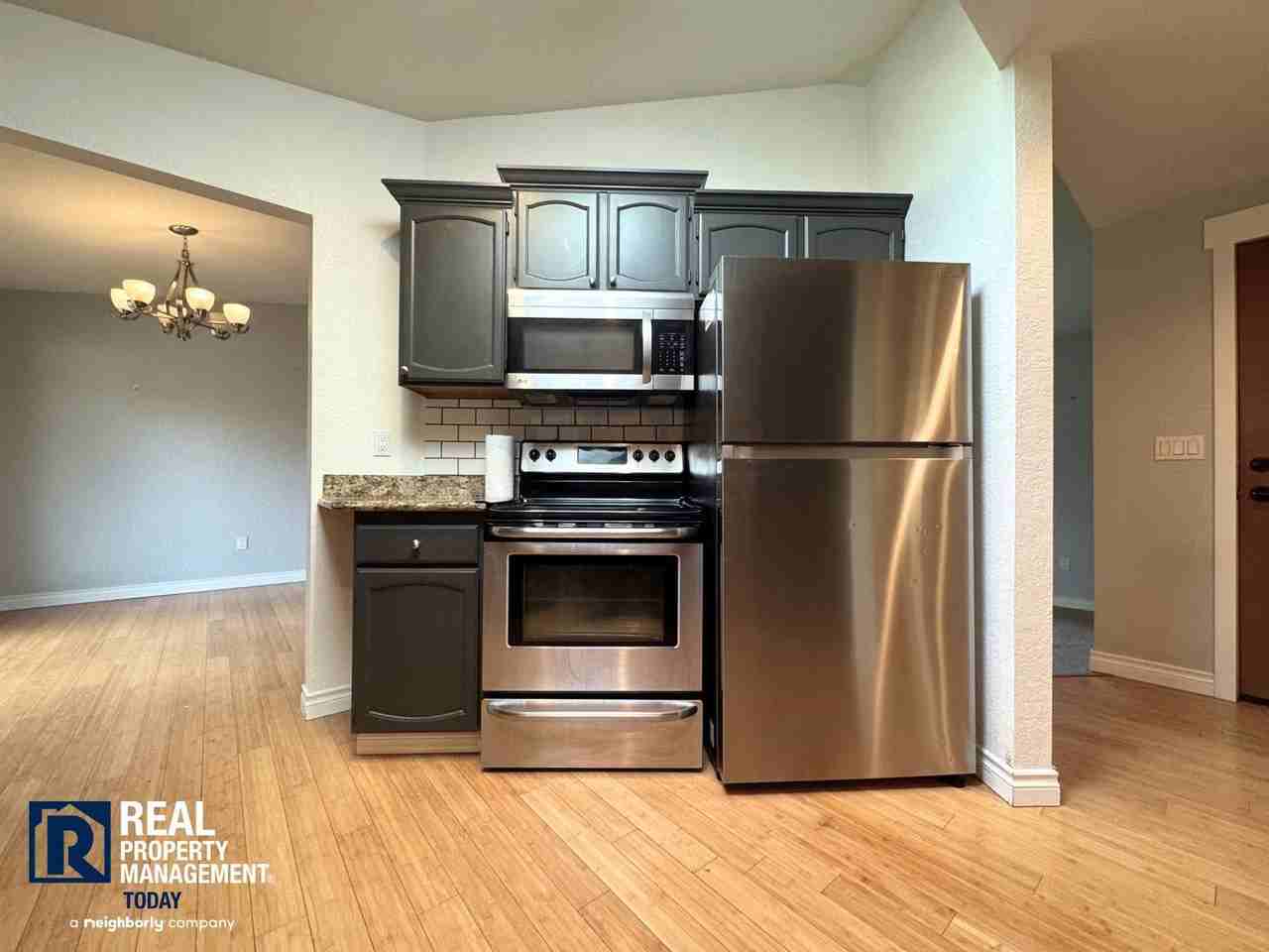 1515 24th Street Pl Se - Photo 4 of 16