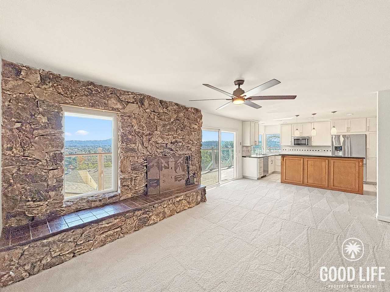 8459 Wenatchee Ave - Photo 7 of 39