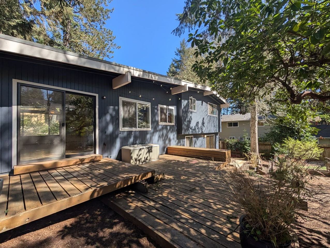 780 Sprague St - Photo 2 of 29