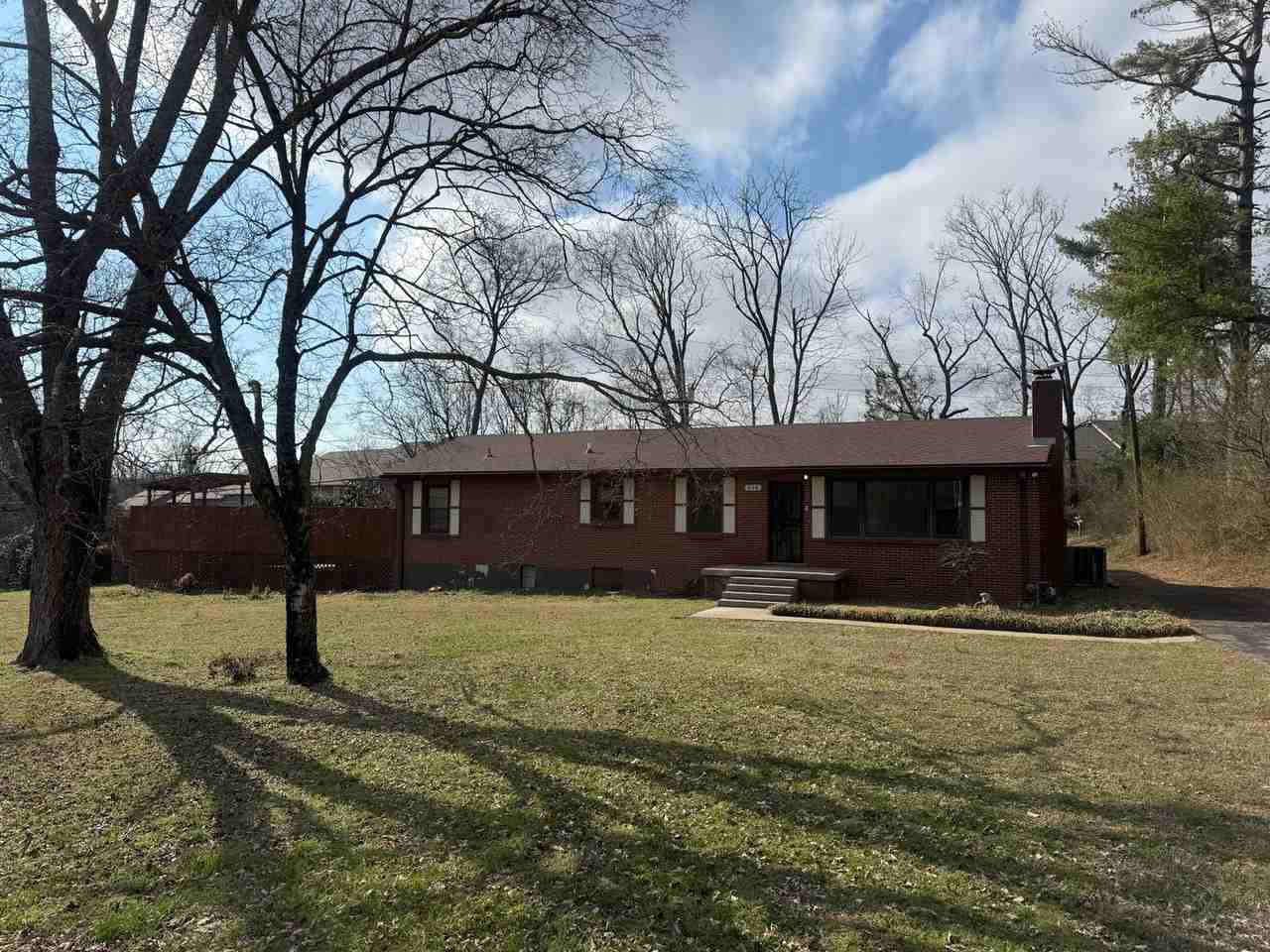 646 Mcmurray Dr - Photo 3 of 29