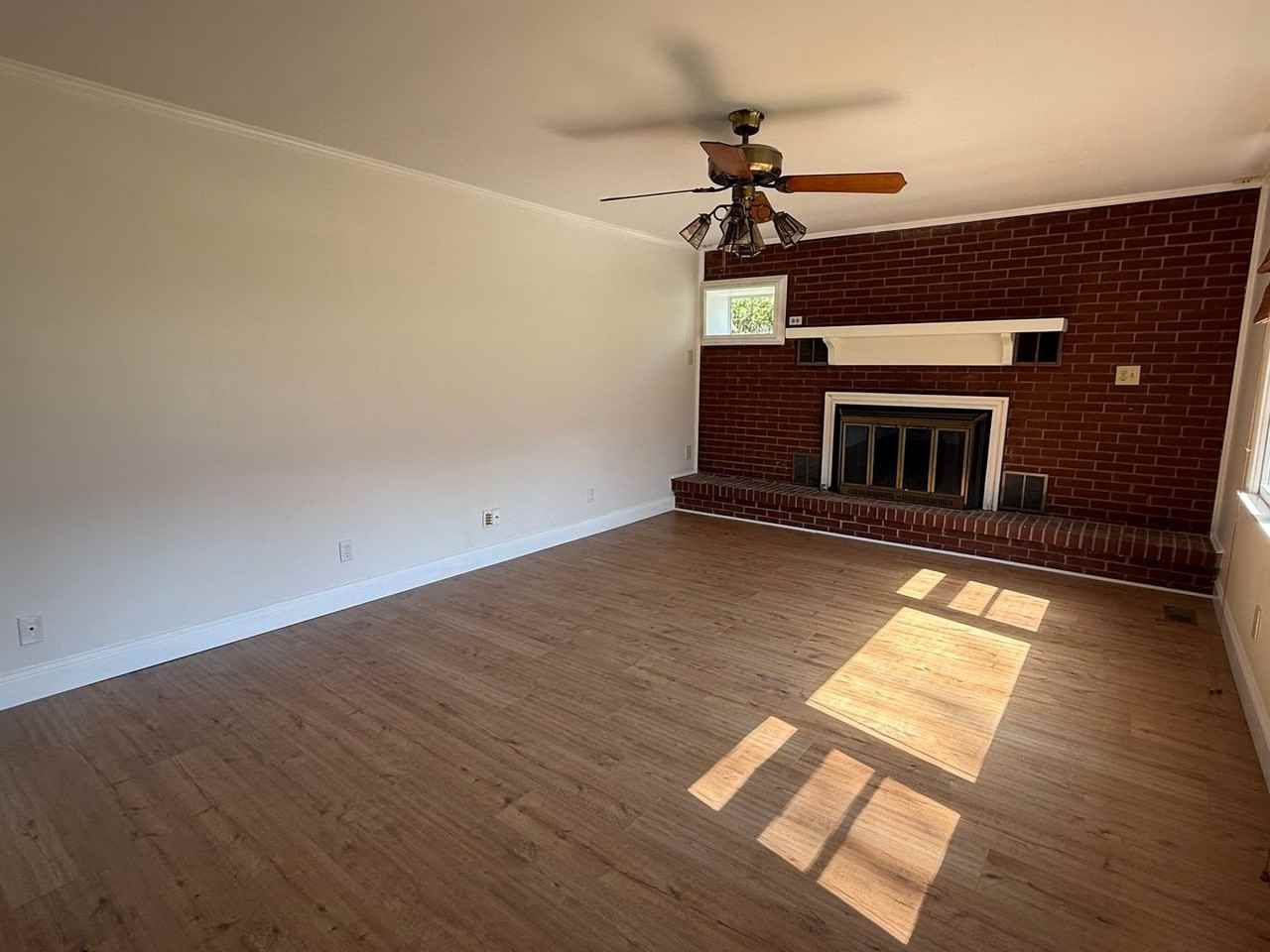 646 Mcmurray Dr - Photo 4 of 29