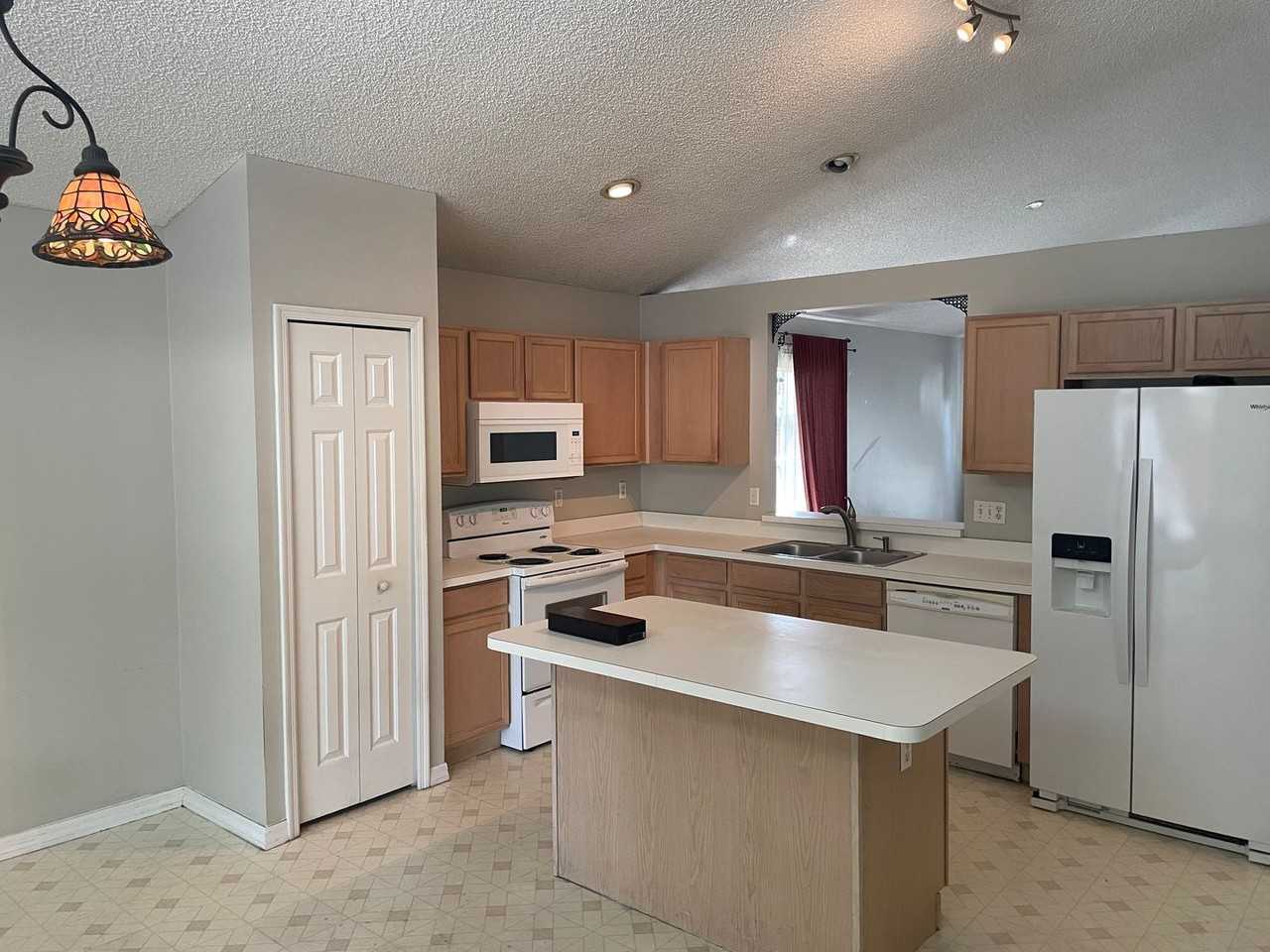 4343 Boca Woods Dr - Photo 3 of 23