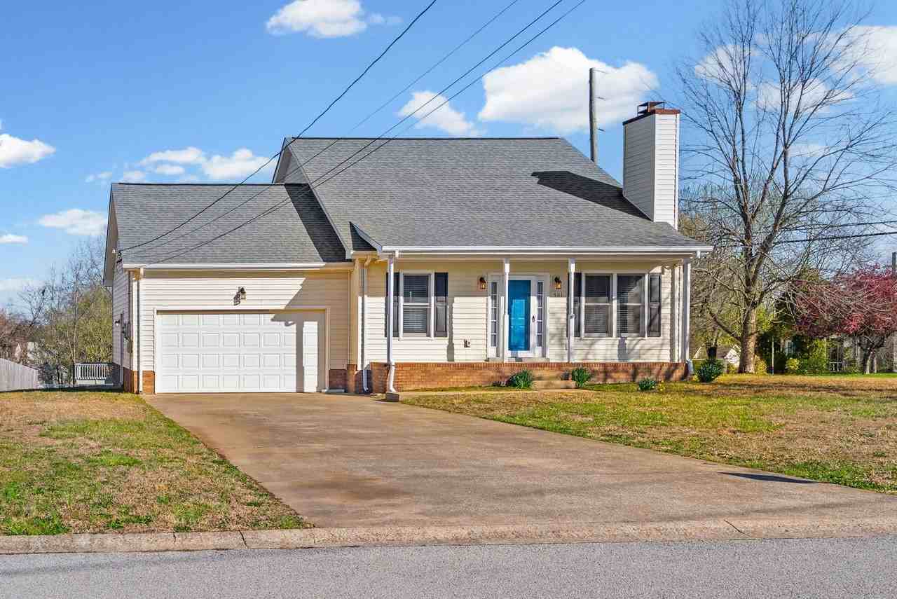 501 Eysian Rd - Photo 3 of 33