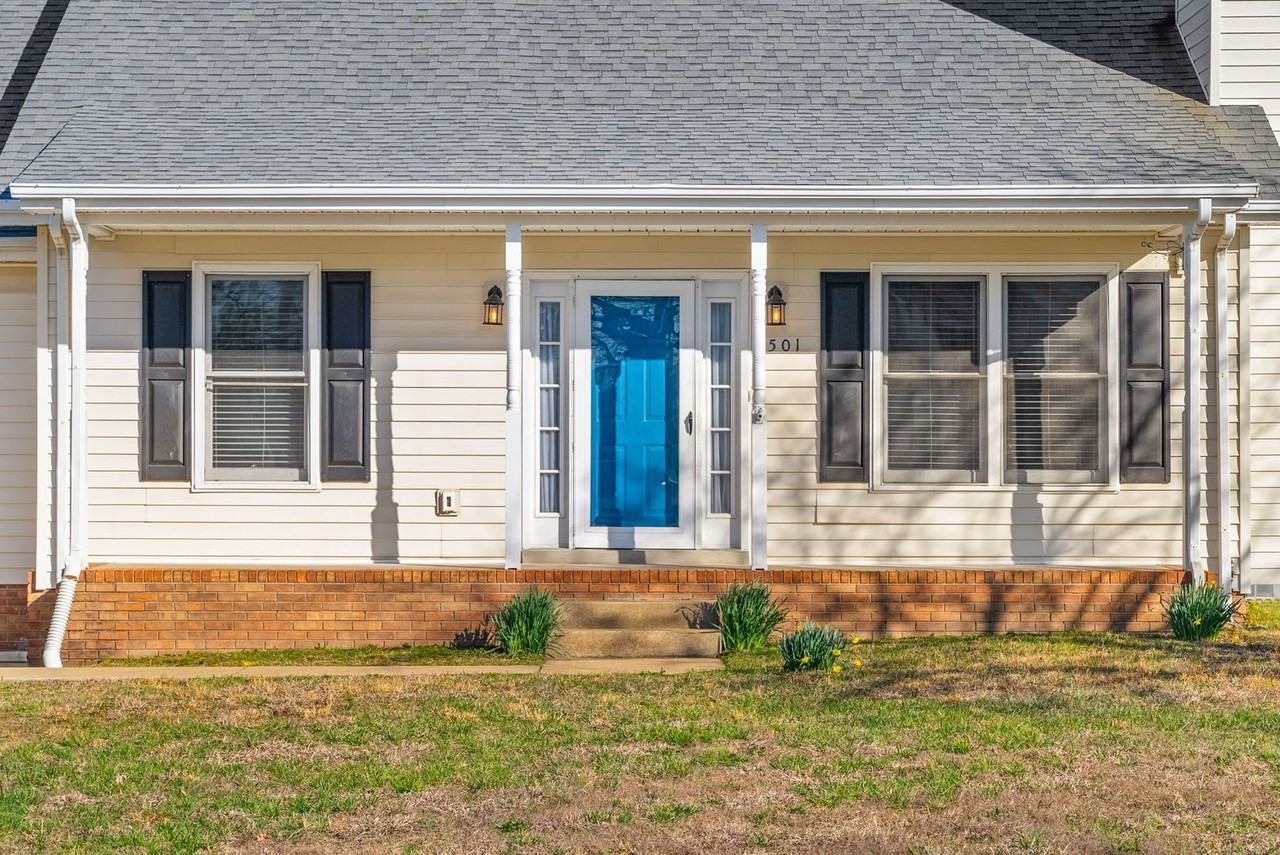 501 Eysian Rd - Photo 4 of 33