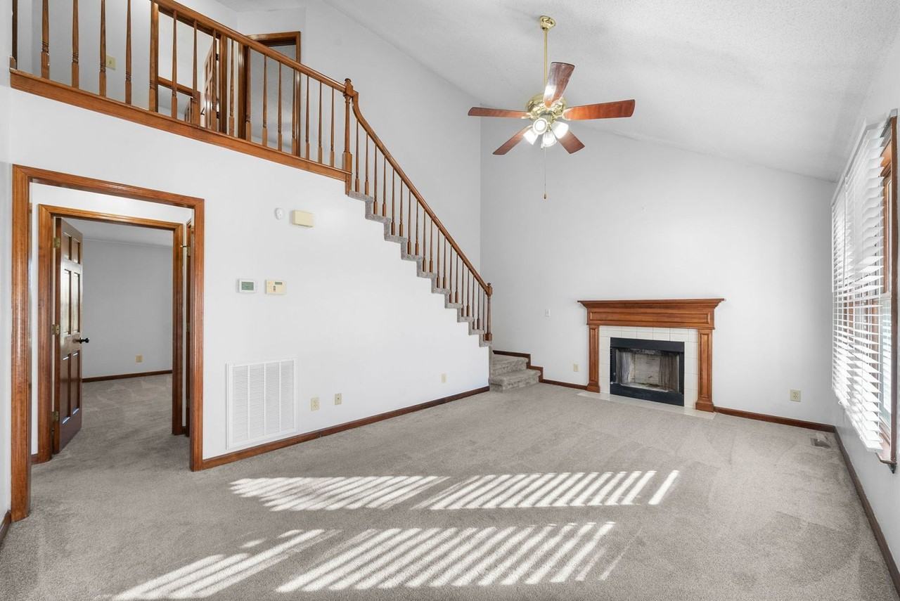 501 Eysian Rd - Photo 6 of 33