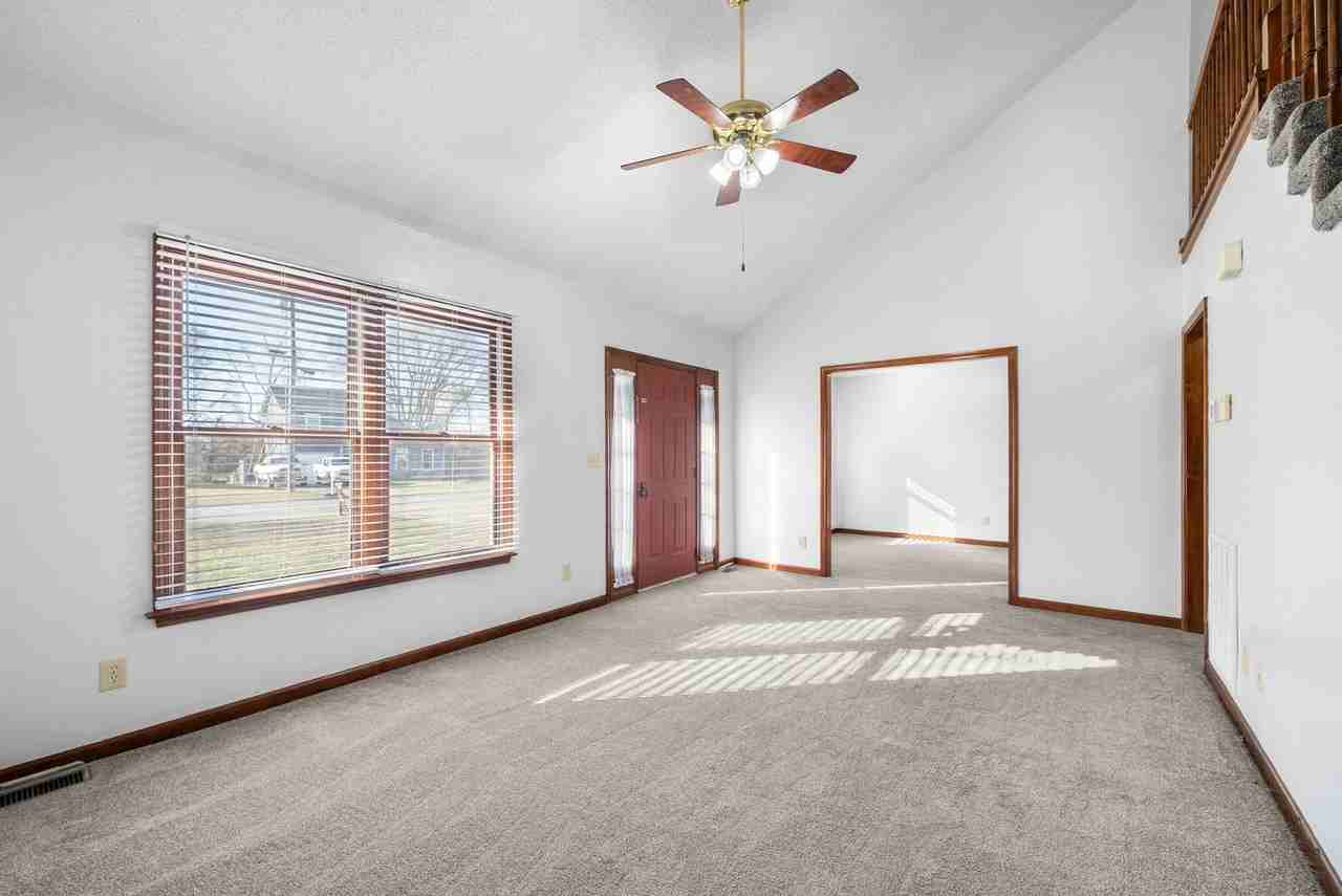 501 Eysian Rd - Photo 7 of 33