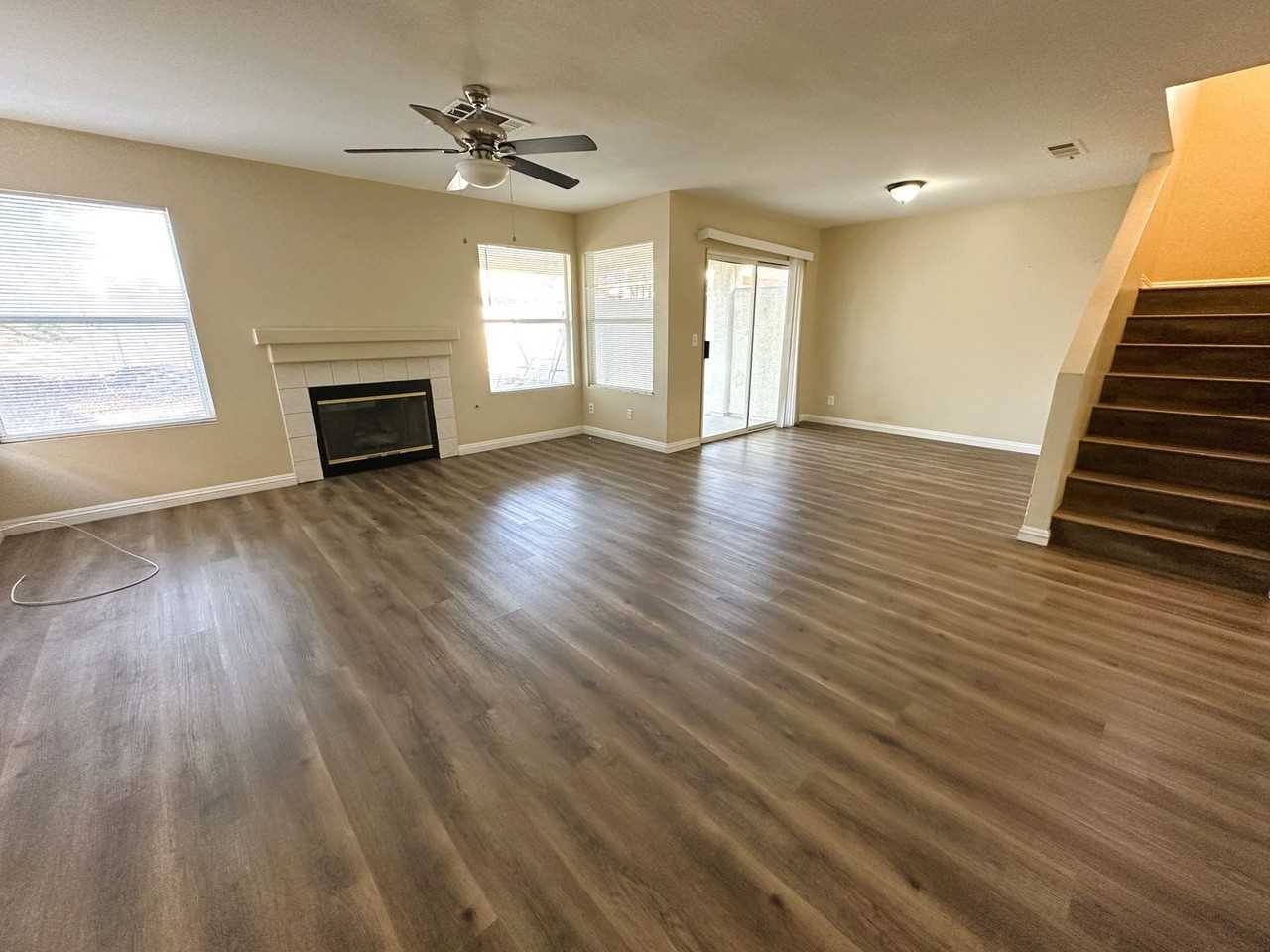 6396 Rosemount Ave - Photo 2 of 13