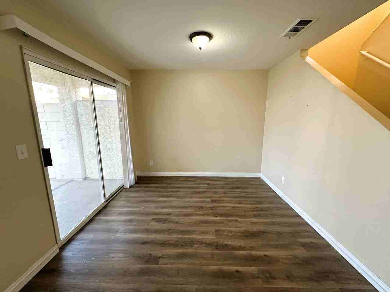 6396 Rosemount Ave - Photo 4 of 13