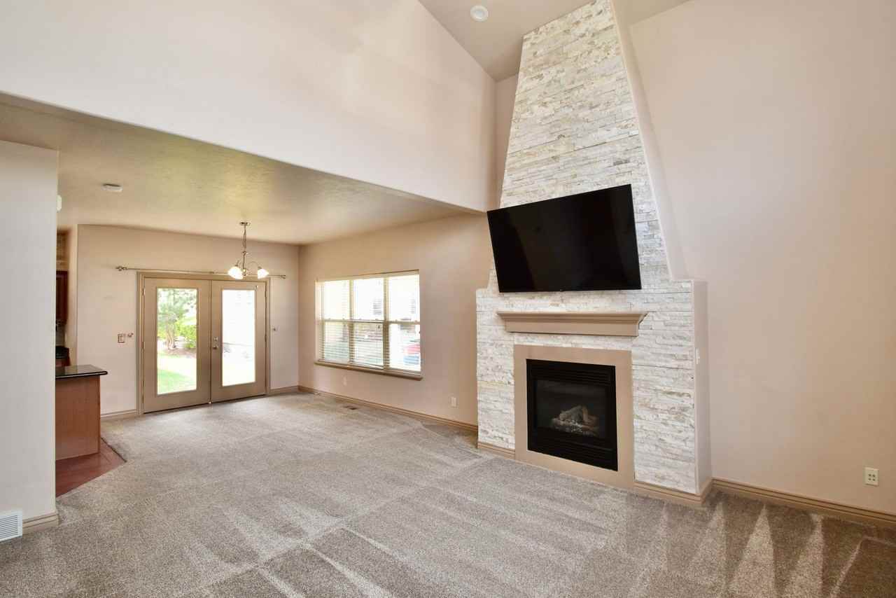 5079 W Fortrose Dr - Photo 5 of 24