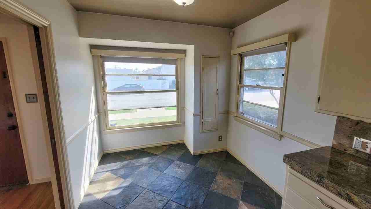 104 E Harding Ave - Photo 5 of 10