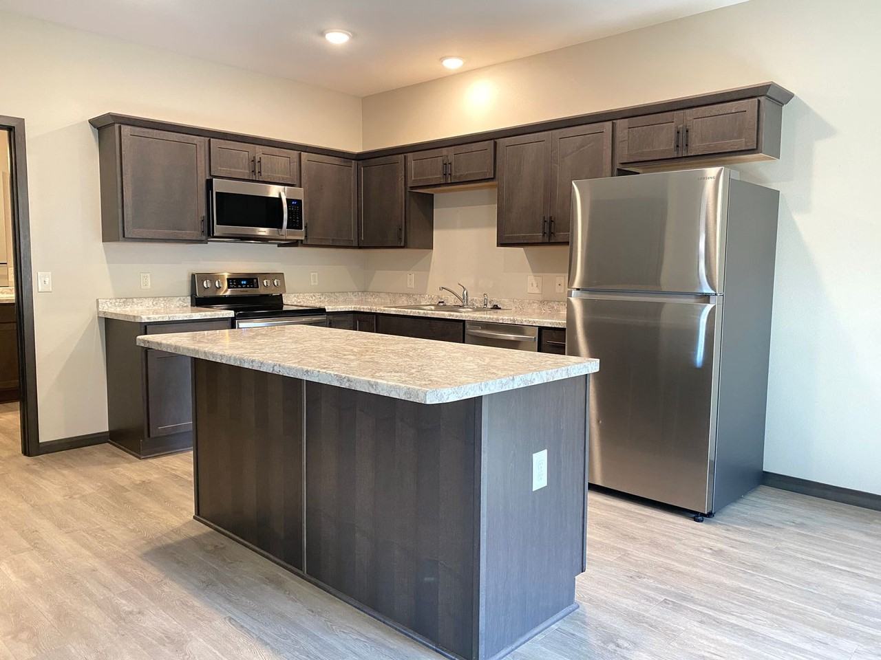 1600 Pine Street - Photo 3 of 23