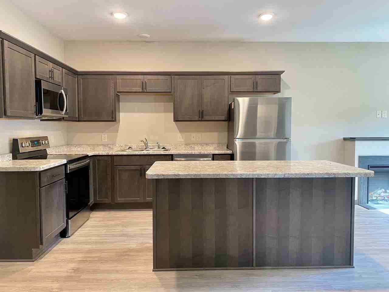 1600 Pine Street - Photo 4 of 23