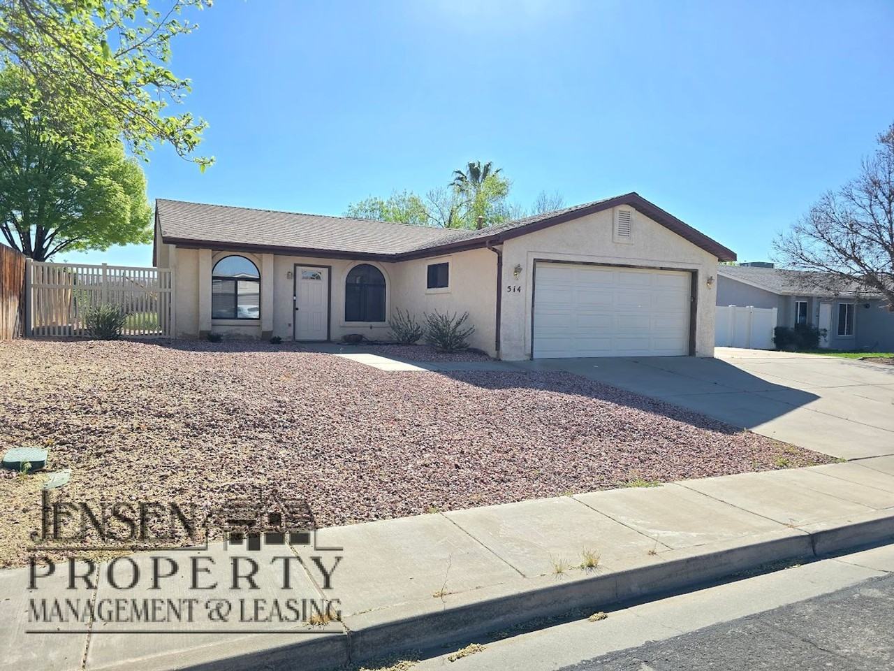 514 N 2360 E - Photo 3 of 17