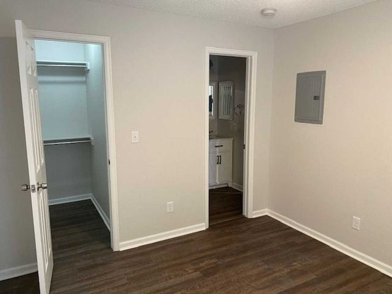 4883 White Rock Cir #D - Photo 7 of 9