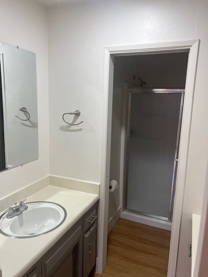 1200 McDonald Way - Photo 3 of 32