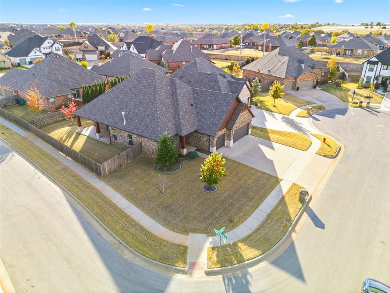 6400 Nw 164th Cir - Photo 3 of 25