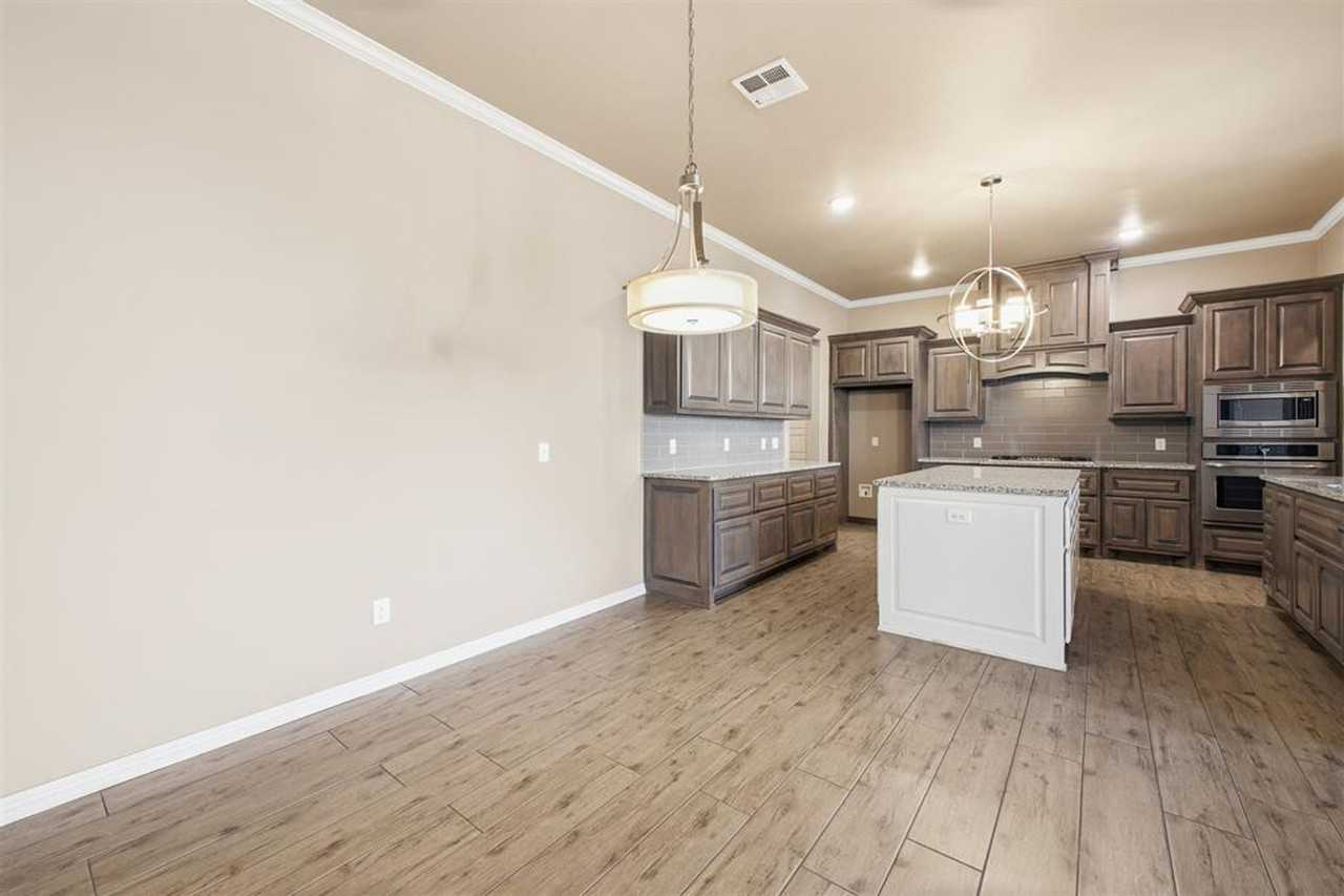 6400 Nw 164th Cir - Photo 7 of 25