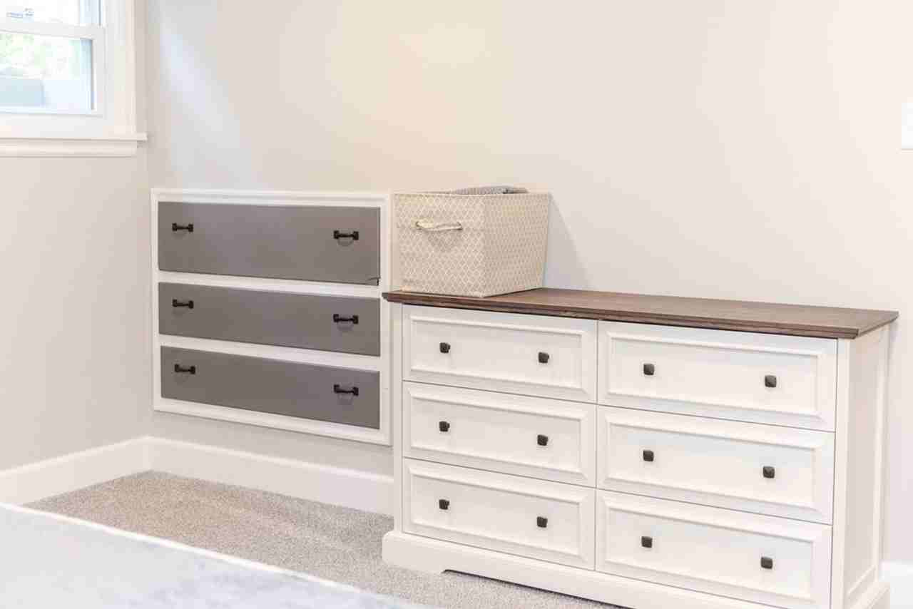 1718 Virginia Ln - Photo 3 of 36