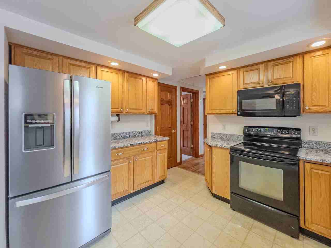 91 Lynch Rd - Photo 4 of 43