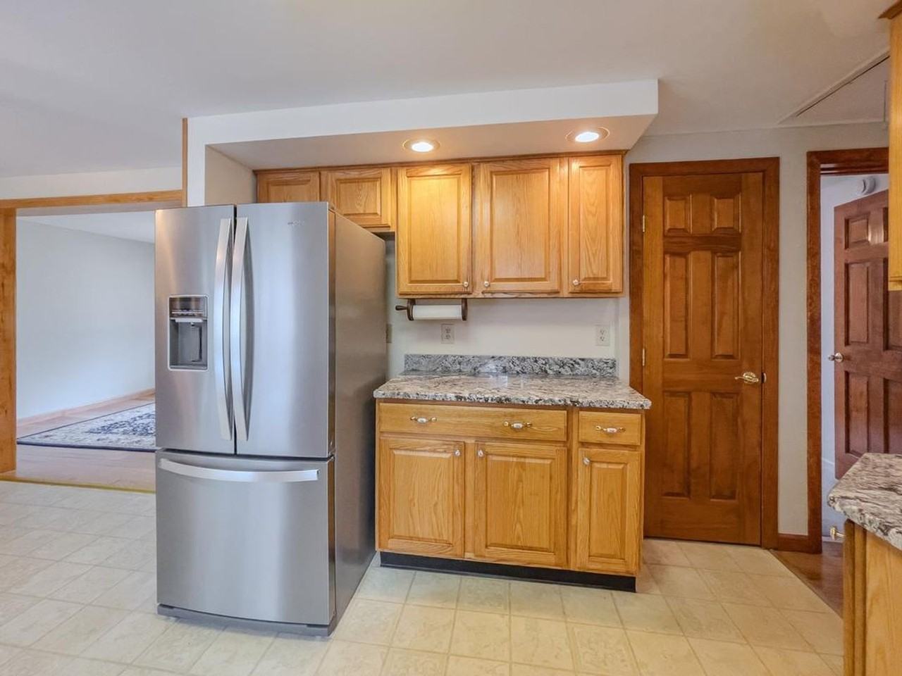 91 Lynch Rd - Photo 5 of 43