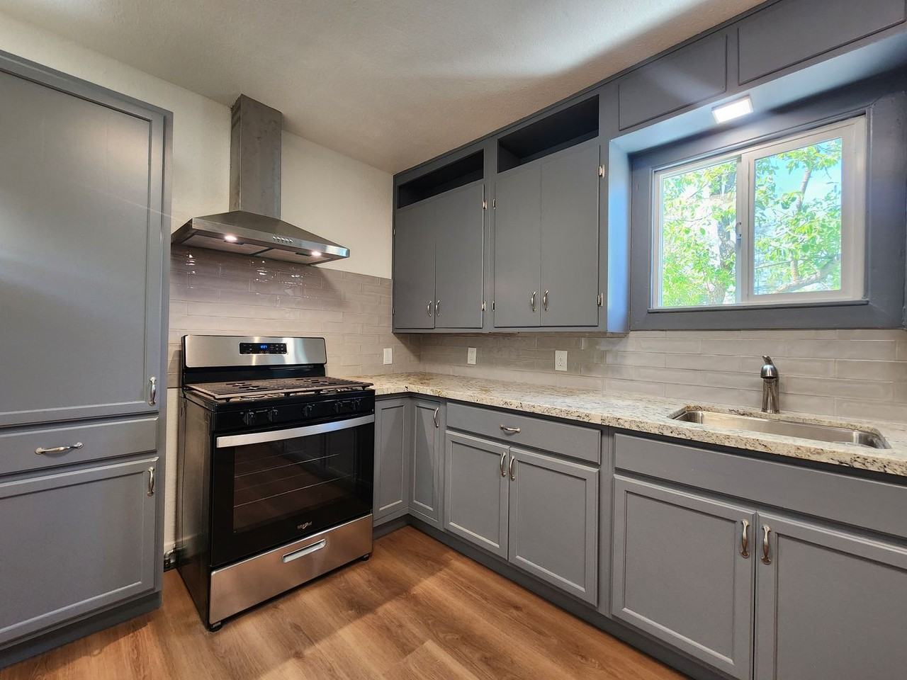 1393 Lance Dr - Photo 5 of 25