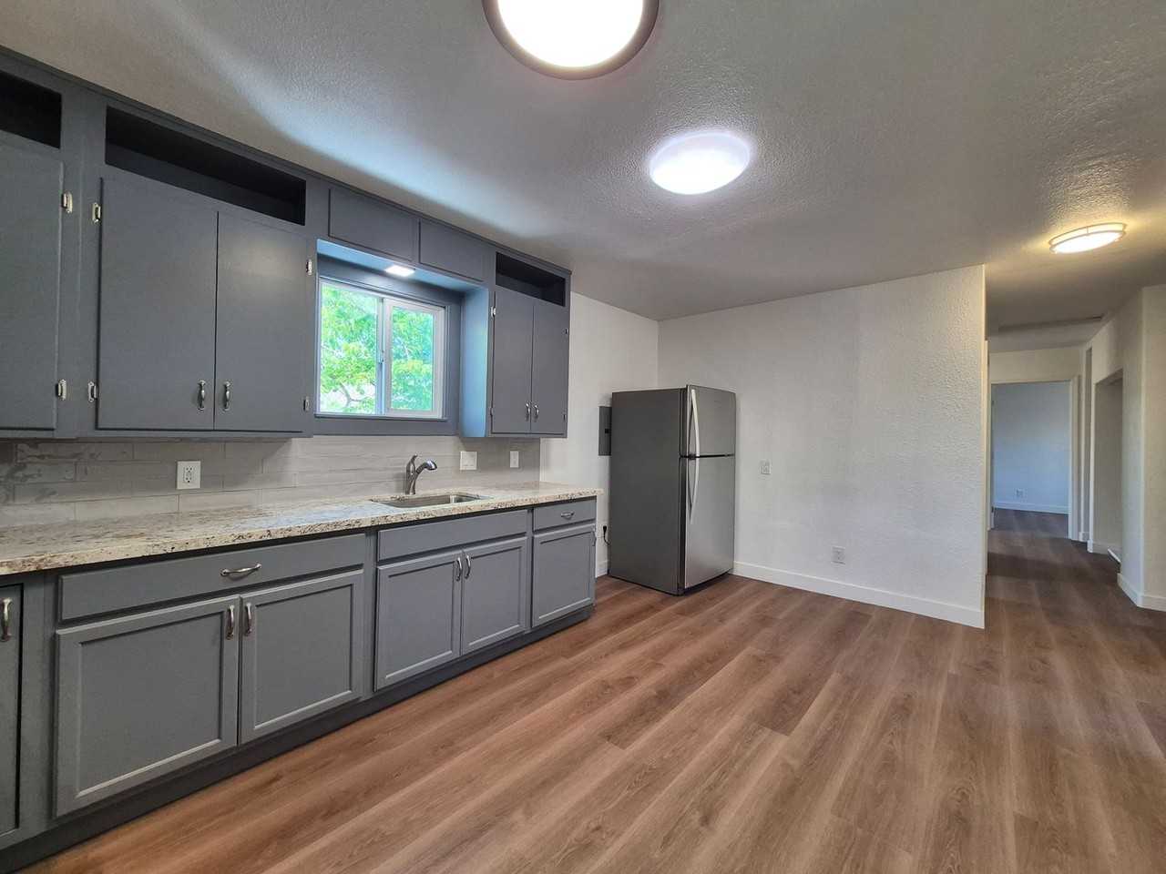 1393 Lance Dr - Photo 6 of 25