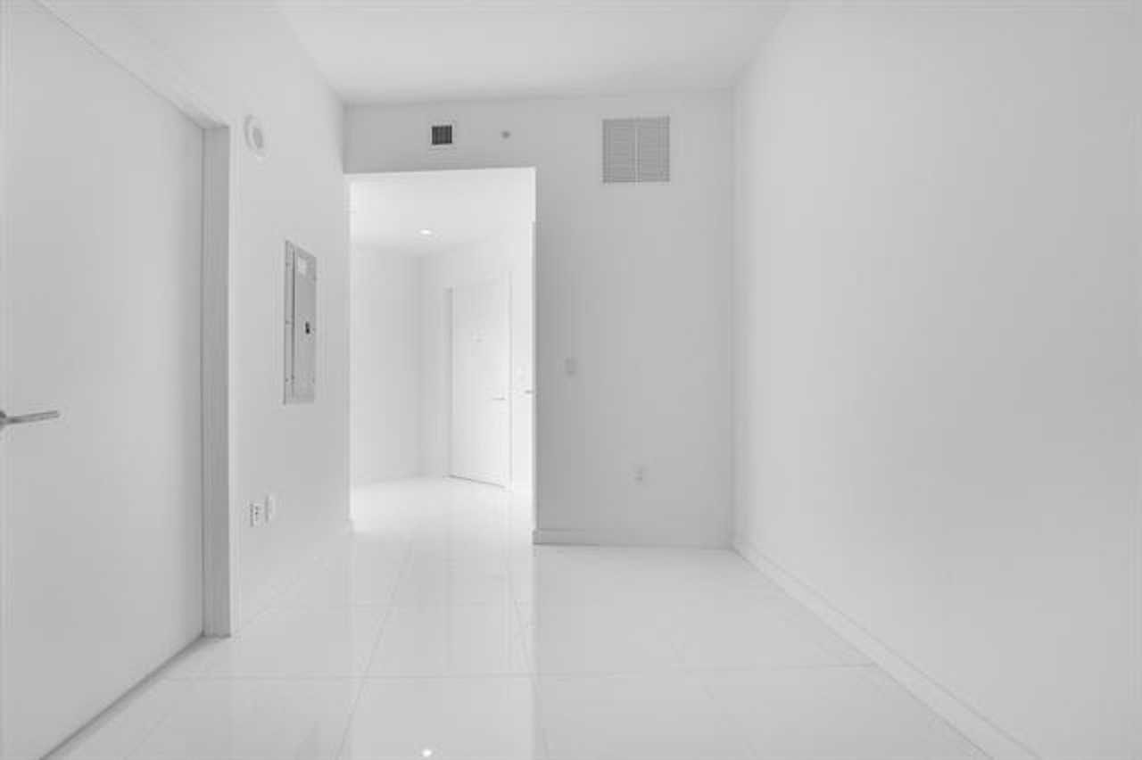 851 851 NE 1st Avenue Ave #1110 - Photo 6 of 50