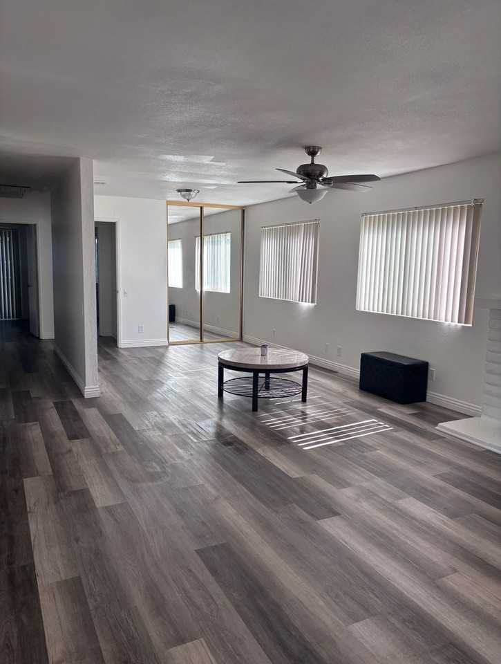 16268 Sierra Ridge Way - Photo 4 of 15