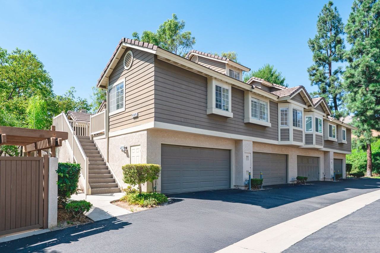 20763 E Crest Ln #A - Photo 2 of 50