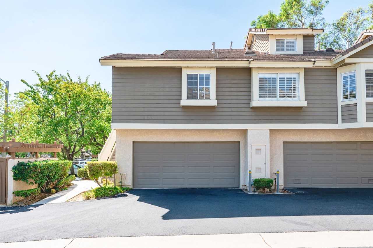 20763 E Crest Ln #A - Photo 3 of 50