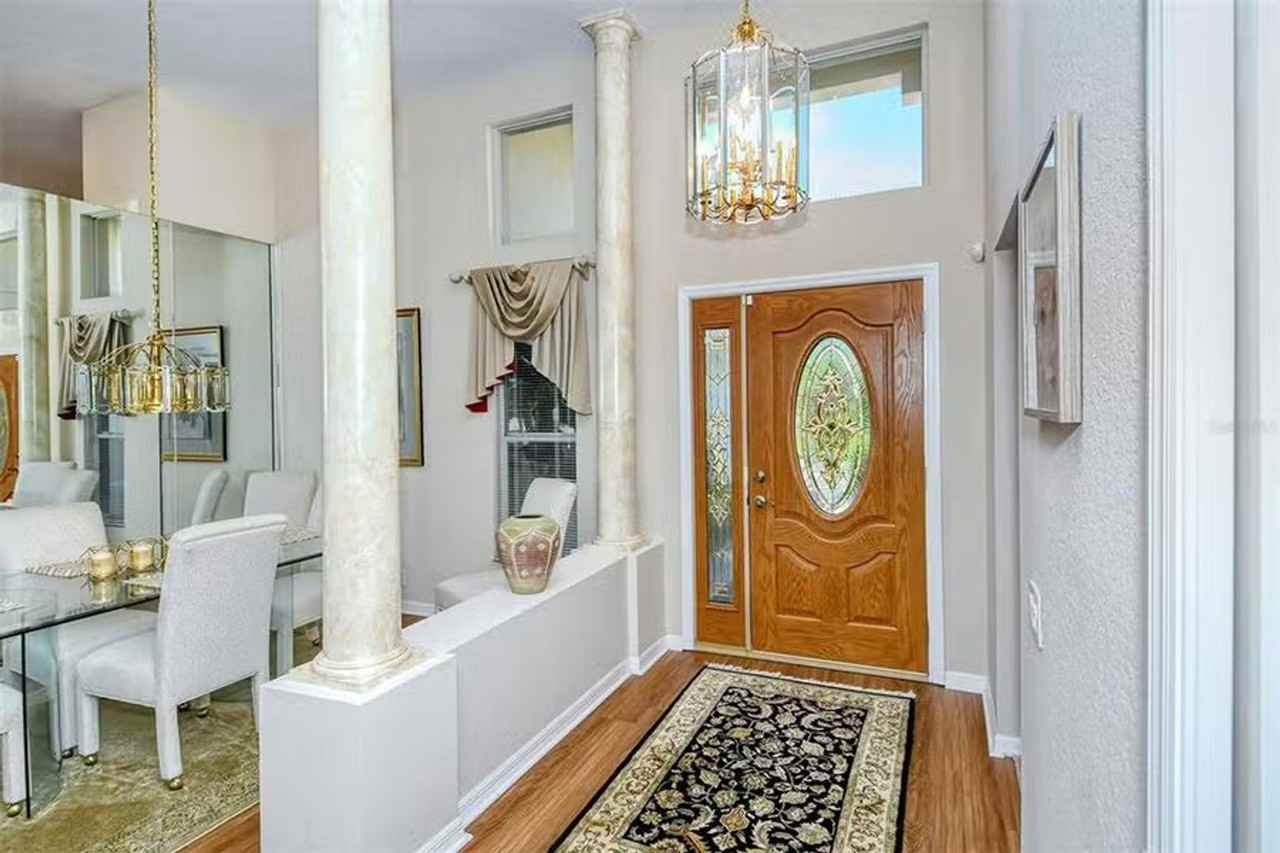 8009 Hampton Ct - Photo 6 of 49