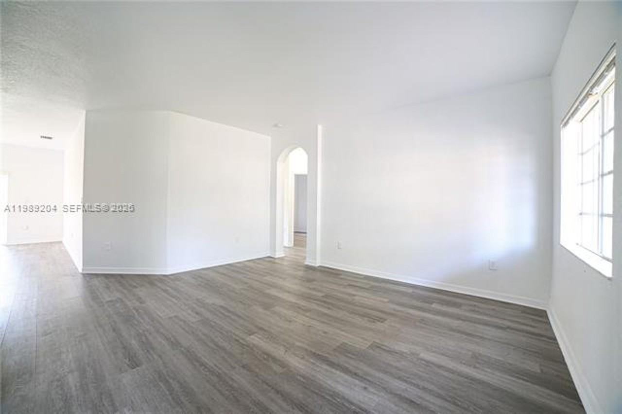 10270 Sw 225th Ln - Photo 4 of 19